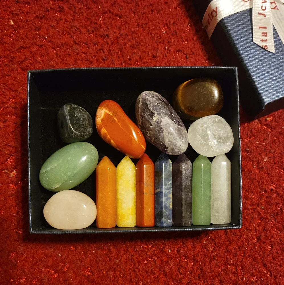 Chakra Crystal Set - Picture 2 of 3